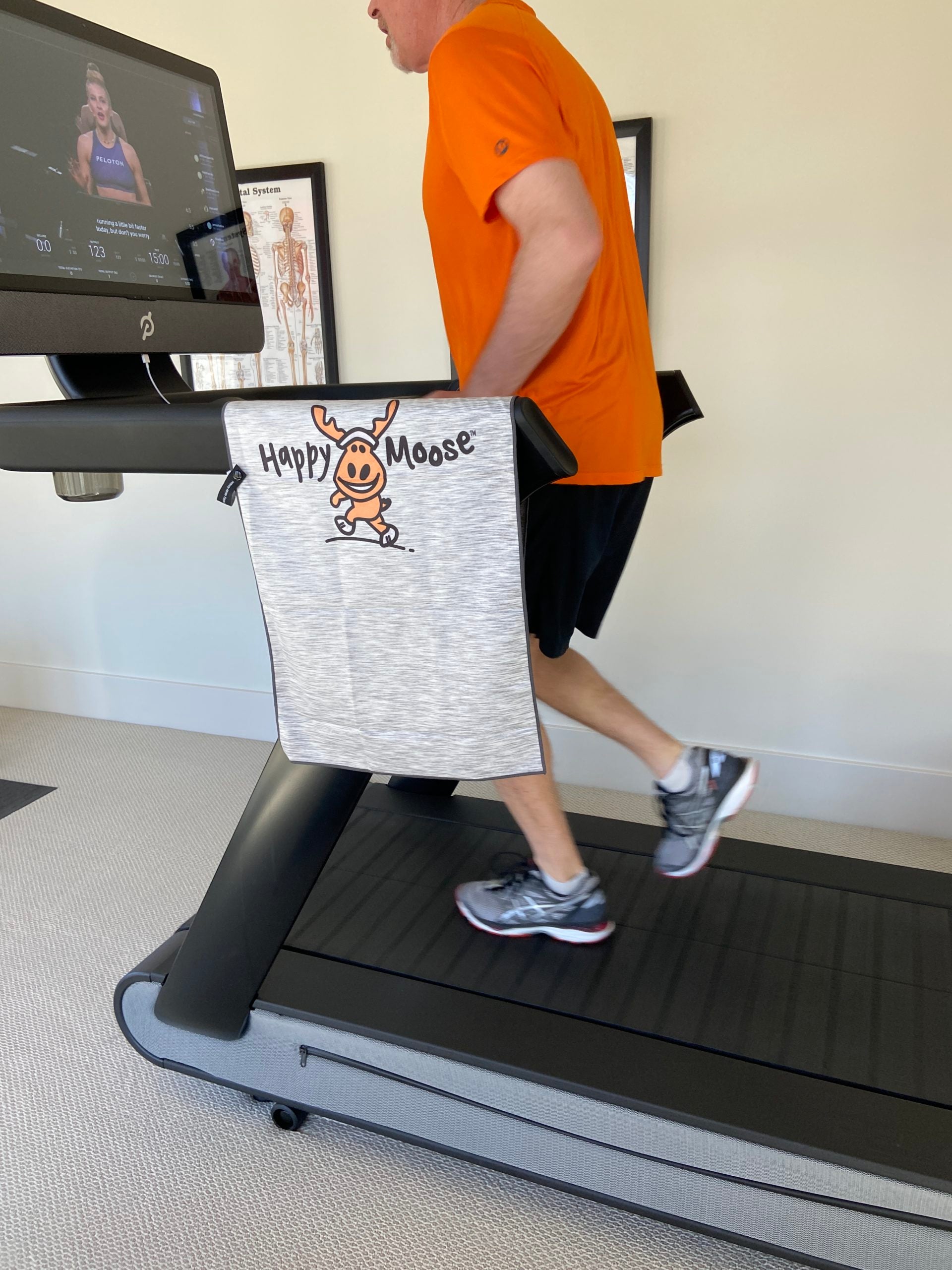 Workout Towel for Runners Travel Towel – by Happy Moose